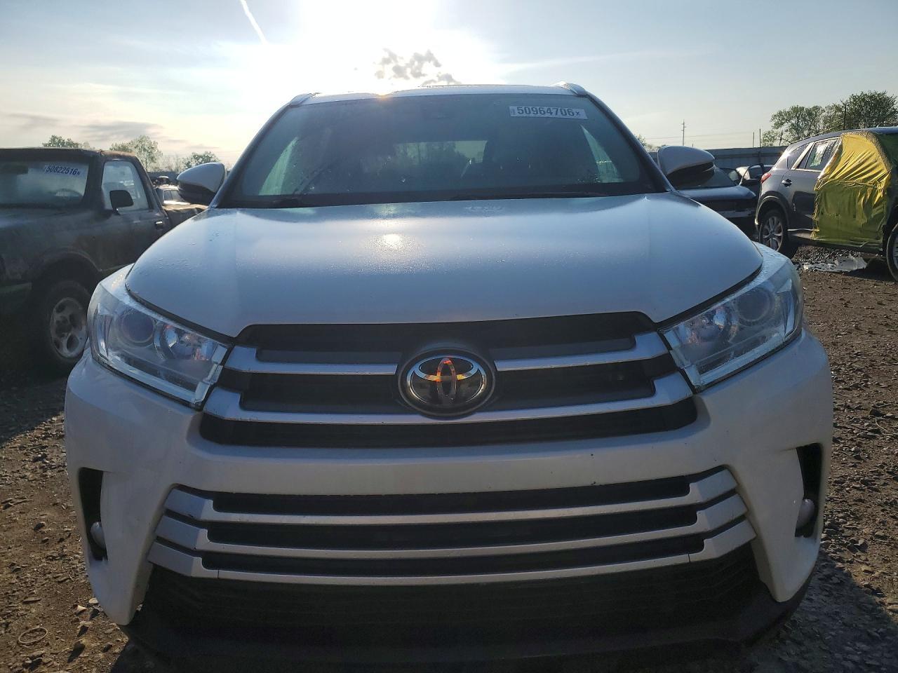 2019 Toyota Highlander Xle - zdjęcie 5