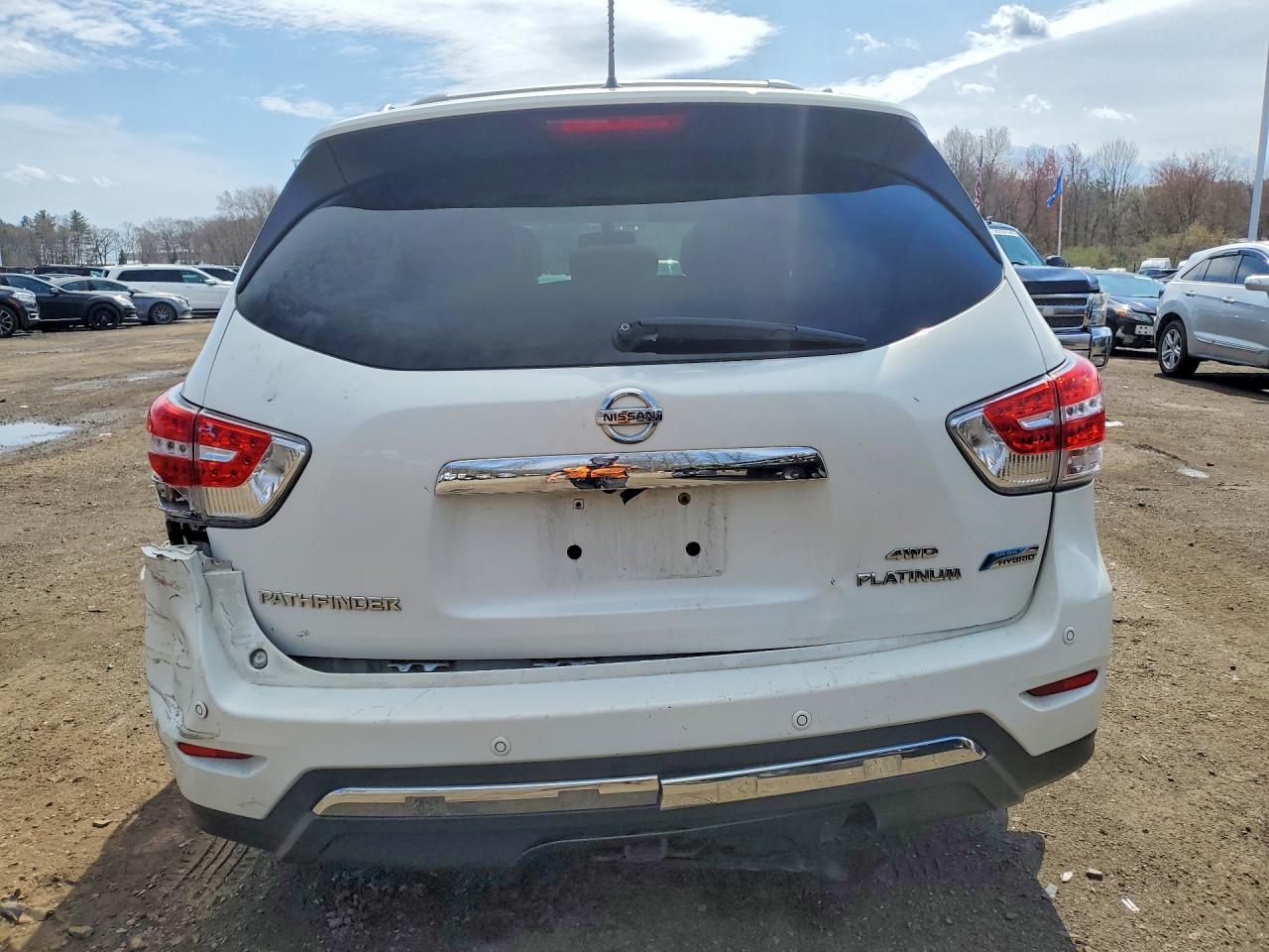 2014 Nissan Pathfinder Hybrid Sv - zdjęcie 6