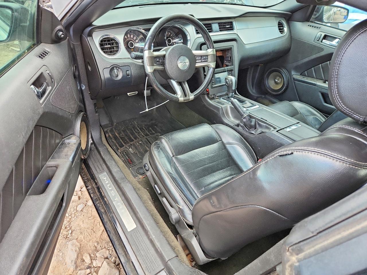 2014 Ford Mustang - zdjęcie 8