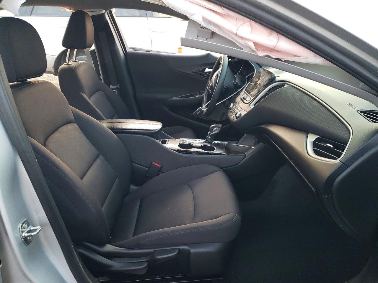 2022 Chevrolet Malibu Lt - zdjęcie 7