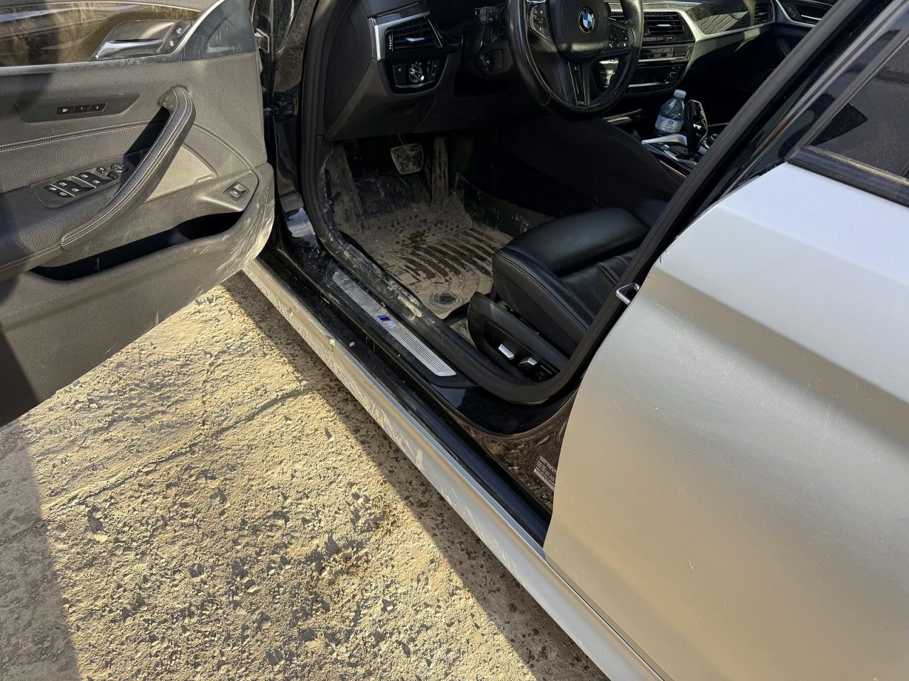 2020 BMW 530 Xi - zdjęcie 6