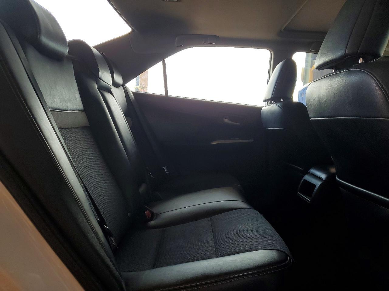2014 Toyota Camry Se - zdjęcie 10