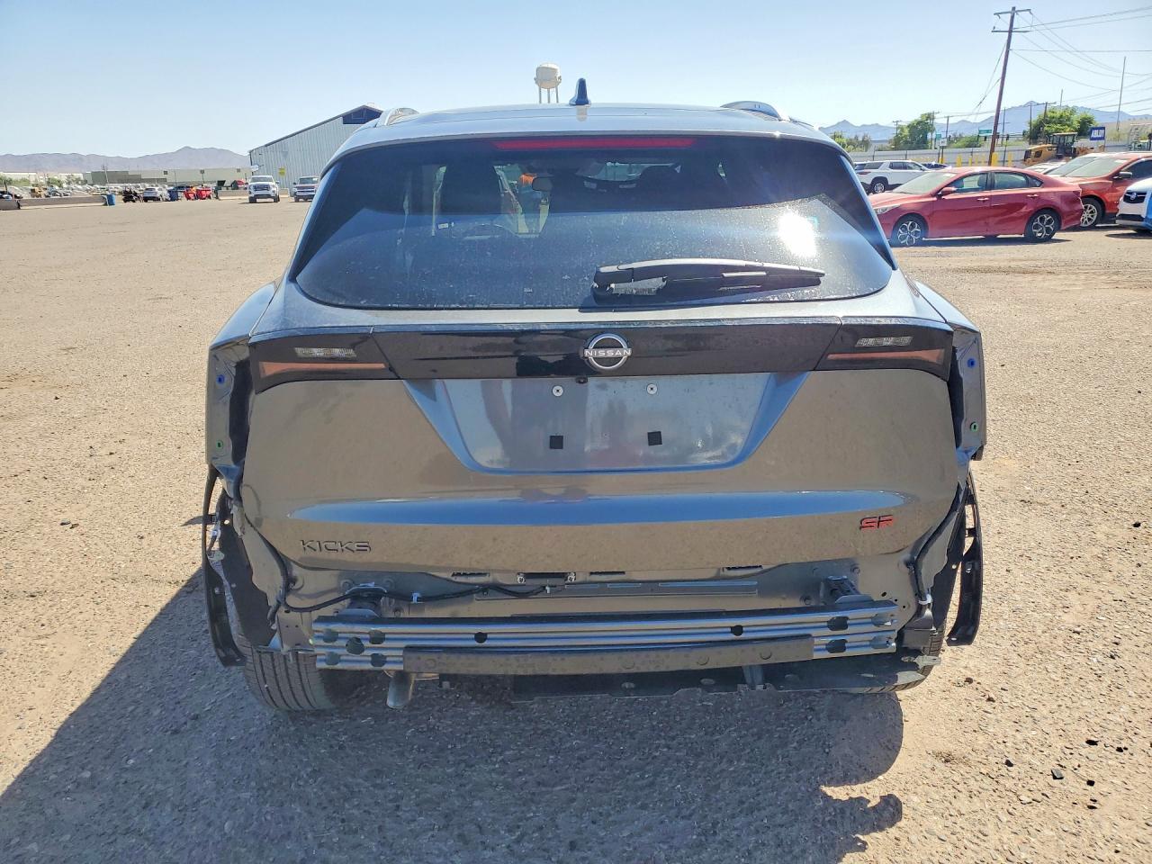 2026 Nissan Kicks Sr - zdjęcie 6