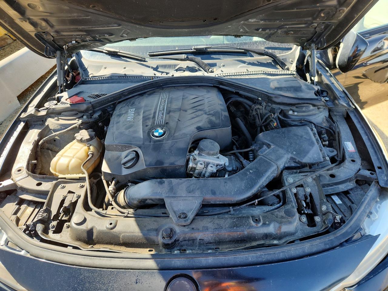 2013 BMW 335 Xi - zdjęcie 11