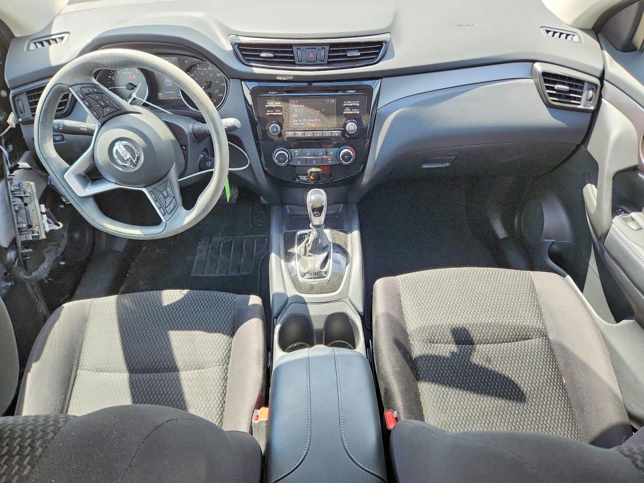 2017 Nissan Rogue Sport S - zdjęcie 8