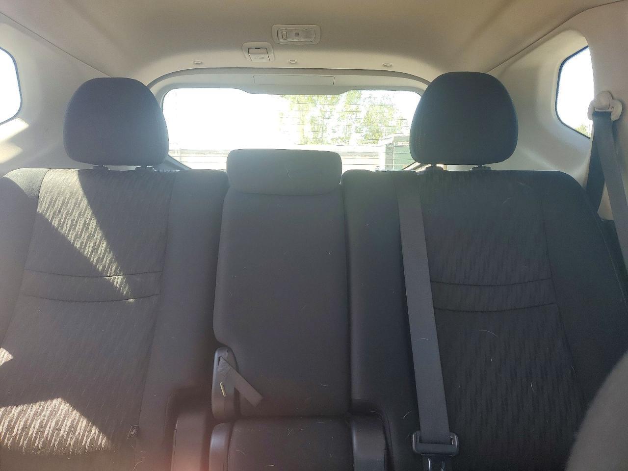 2019 Nissan Rogue S - zdjęcie 10