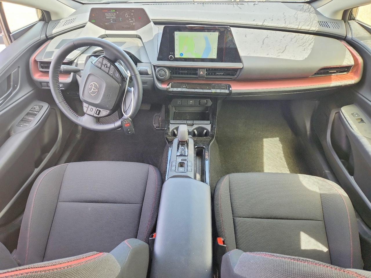 2026 Toyota Prius Plug-In Hybrid Se - zdjęcie 8