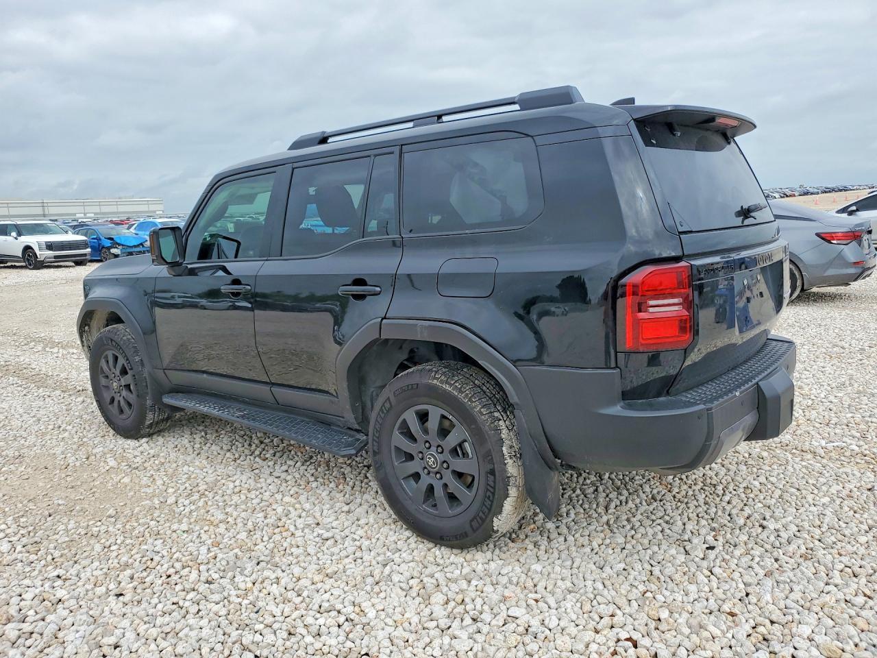 2025 Toyota Land Cruiser Base - zdjęcie 2