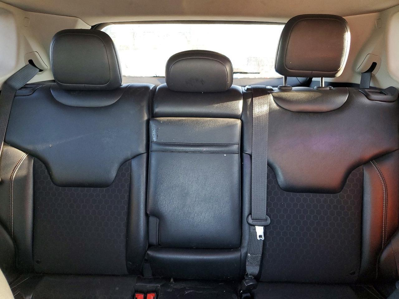 2018 Jeep Compass Latitude - zdjęcie 10