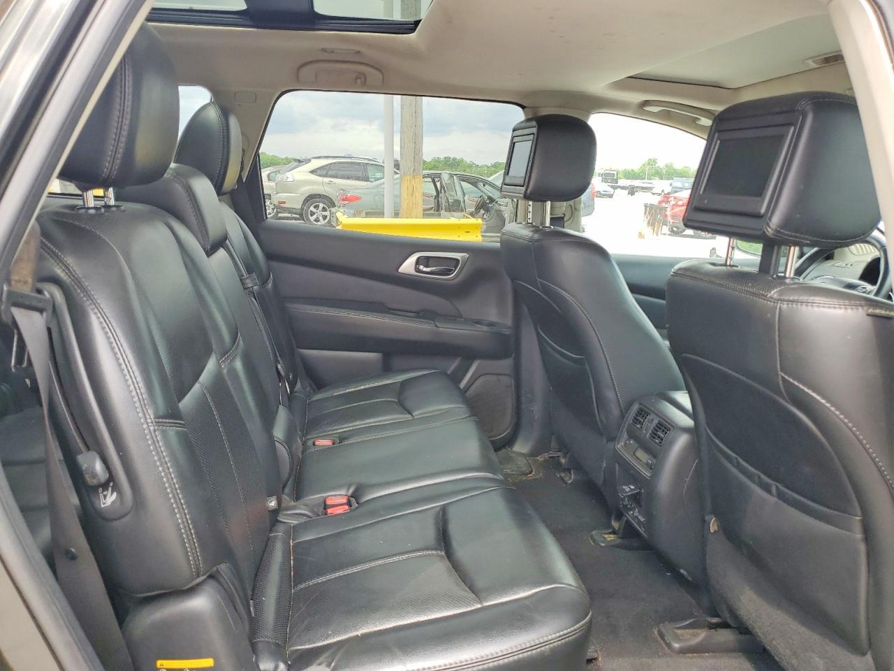 2016 Nissan Pathfinder Platinum - zdjęcie 11