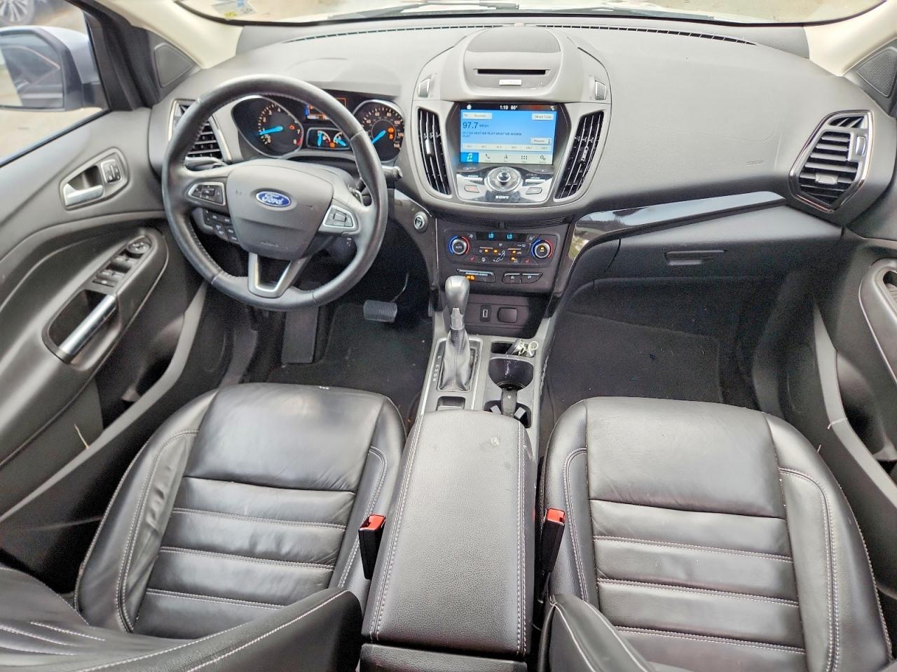 2017 Ford Escape Titanium - zdjęcie 8