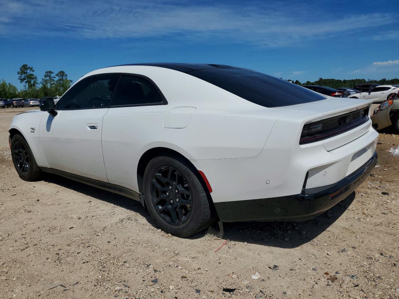 2025 Dodge Charger Daytona R - zdjęcie 2