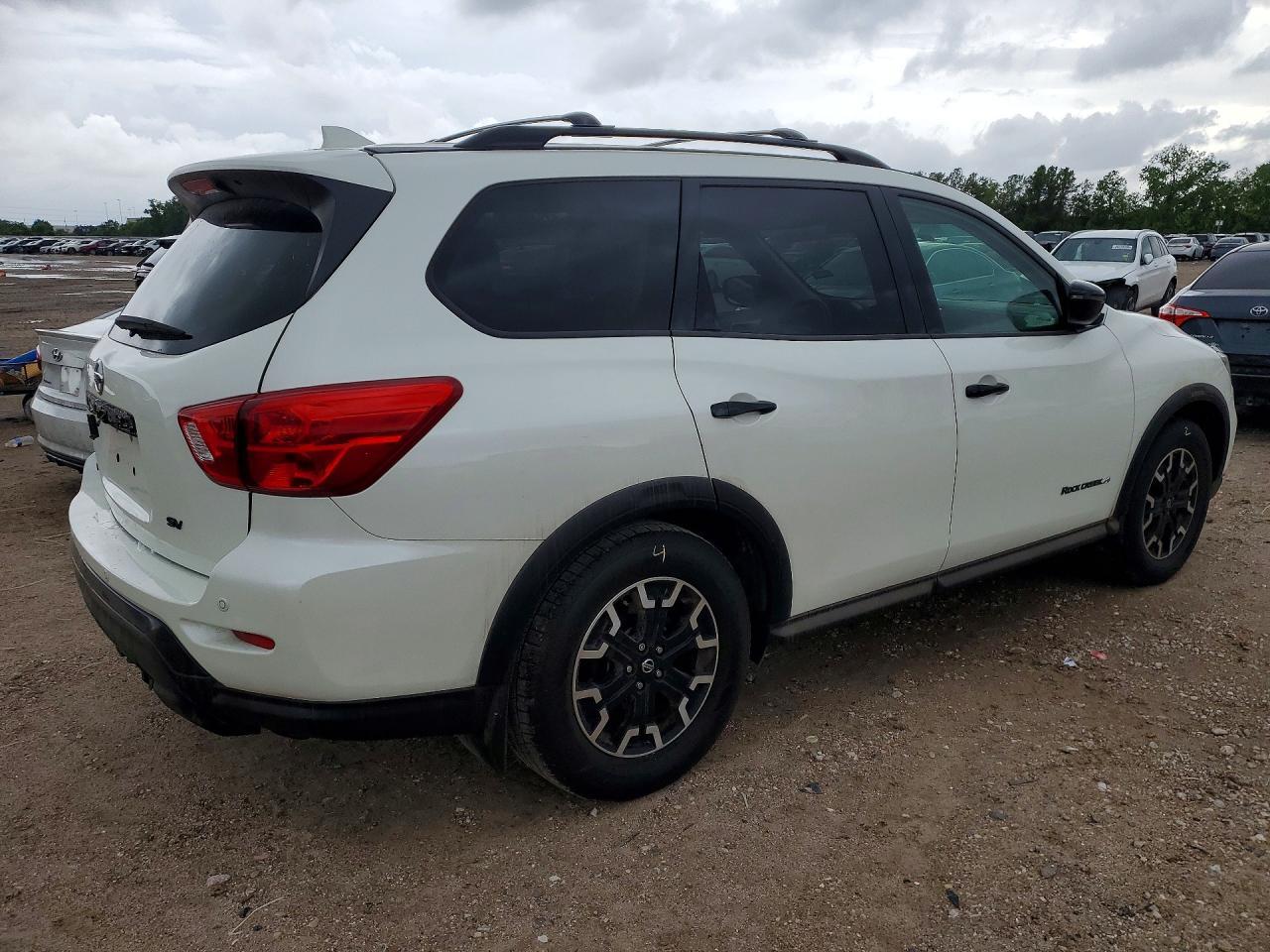 2020 Nissan Pathfinder Sv - zdjęcie 3