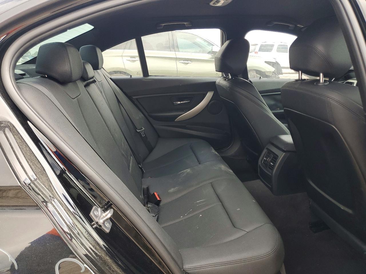 2014 BMW 320 I - zdjęcie 10