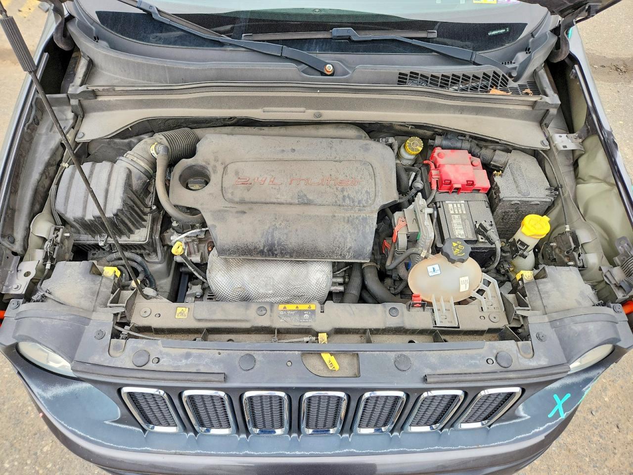 2018 Jeep Renegade Latitude - zdjęcie 12