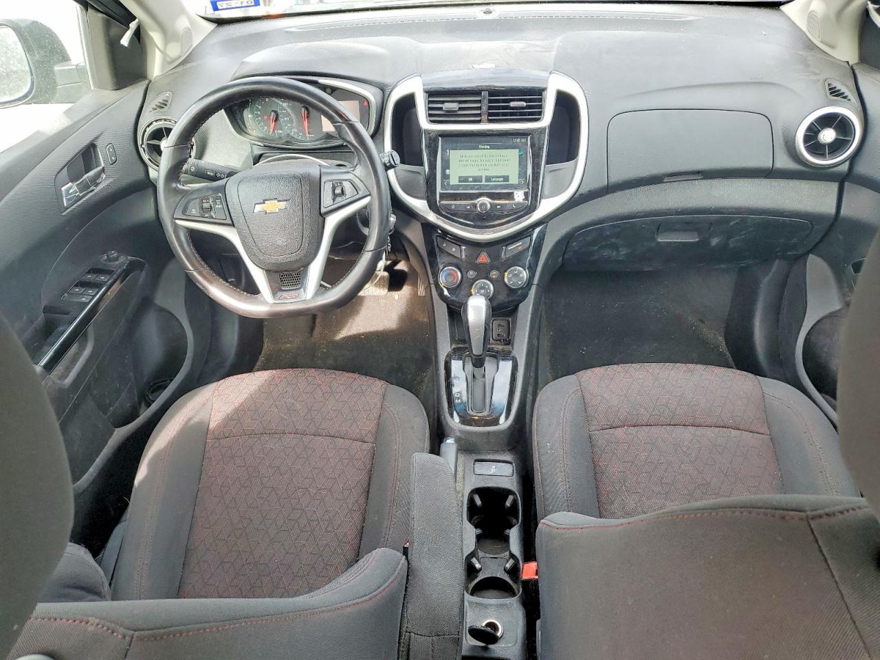 2017 Chevrolet Sonic Lt - zdjęcie 8