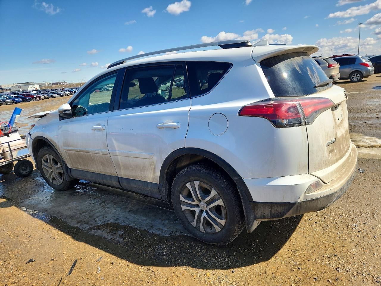 2016 Toyota Rav4 Le - zdjęcie 2