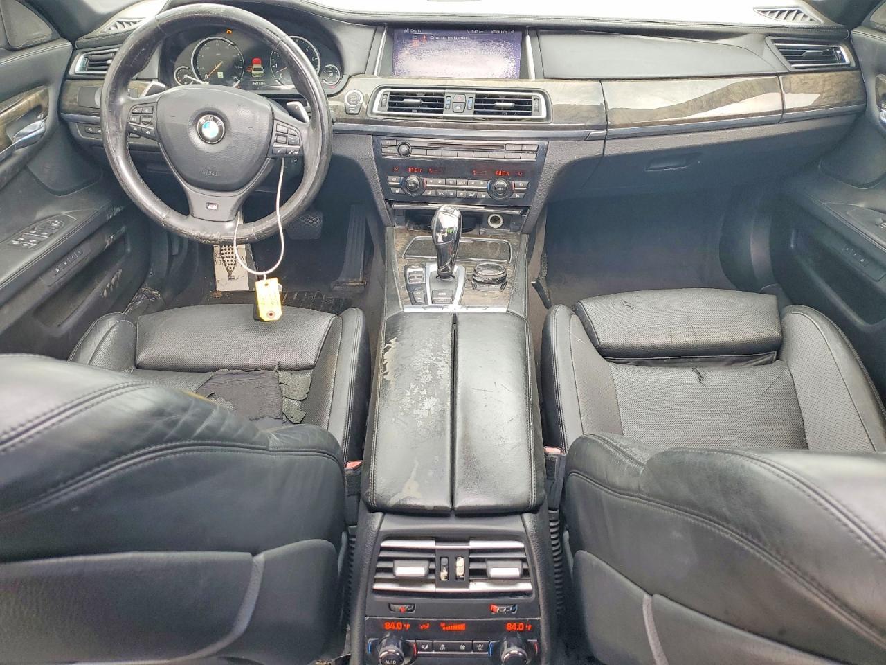 2015 BMW 750 Li - zdjęcie 8