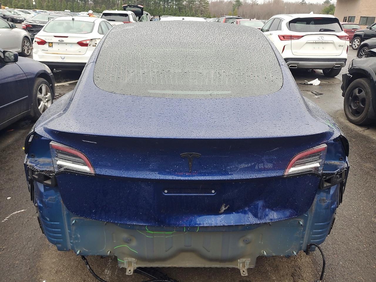 2019 Tesla Model 3 - zdjęcie 6