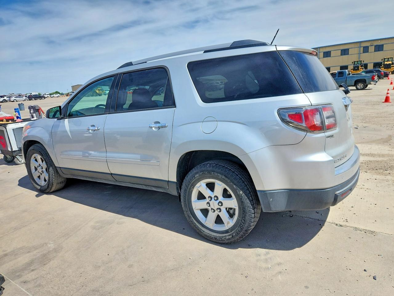 2015 GMC Acadia Sle - zdjęcie 2