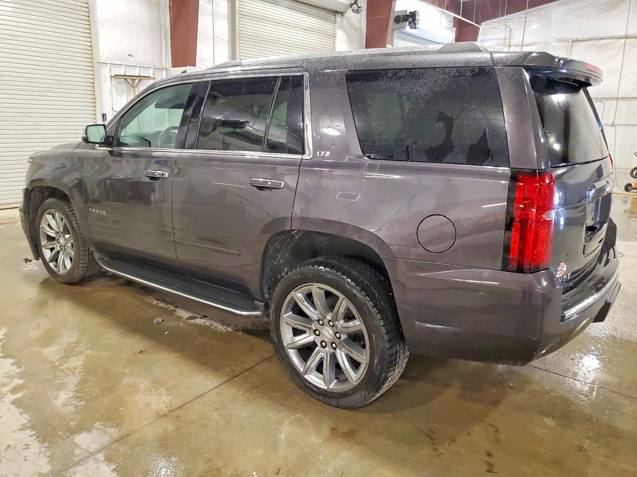 2016 Chevrolet Tahoe K1500 Ltz - zdjęcie 2