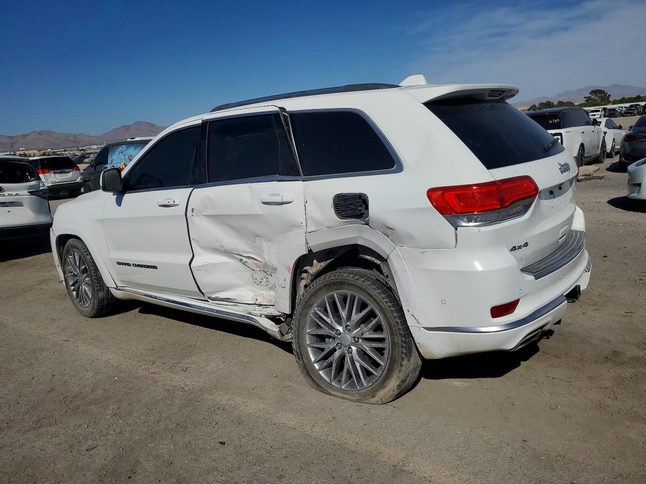 2017 Jeep Grand Cherokee Summit - zdjęcie 2