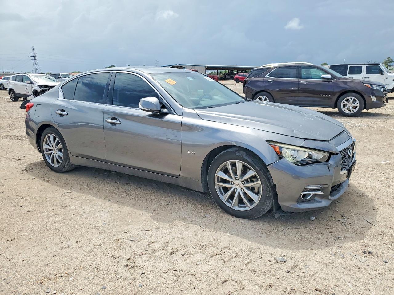 2017 Infiniti Q50 - zdjęcie 4