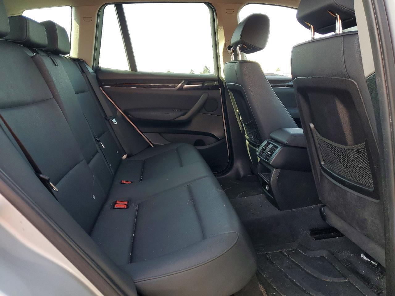 2016 BMW X3 xDrive28D - zdjęcie 11