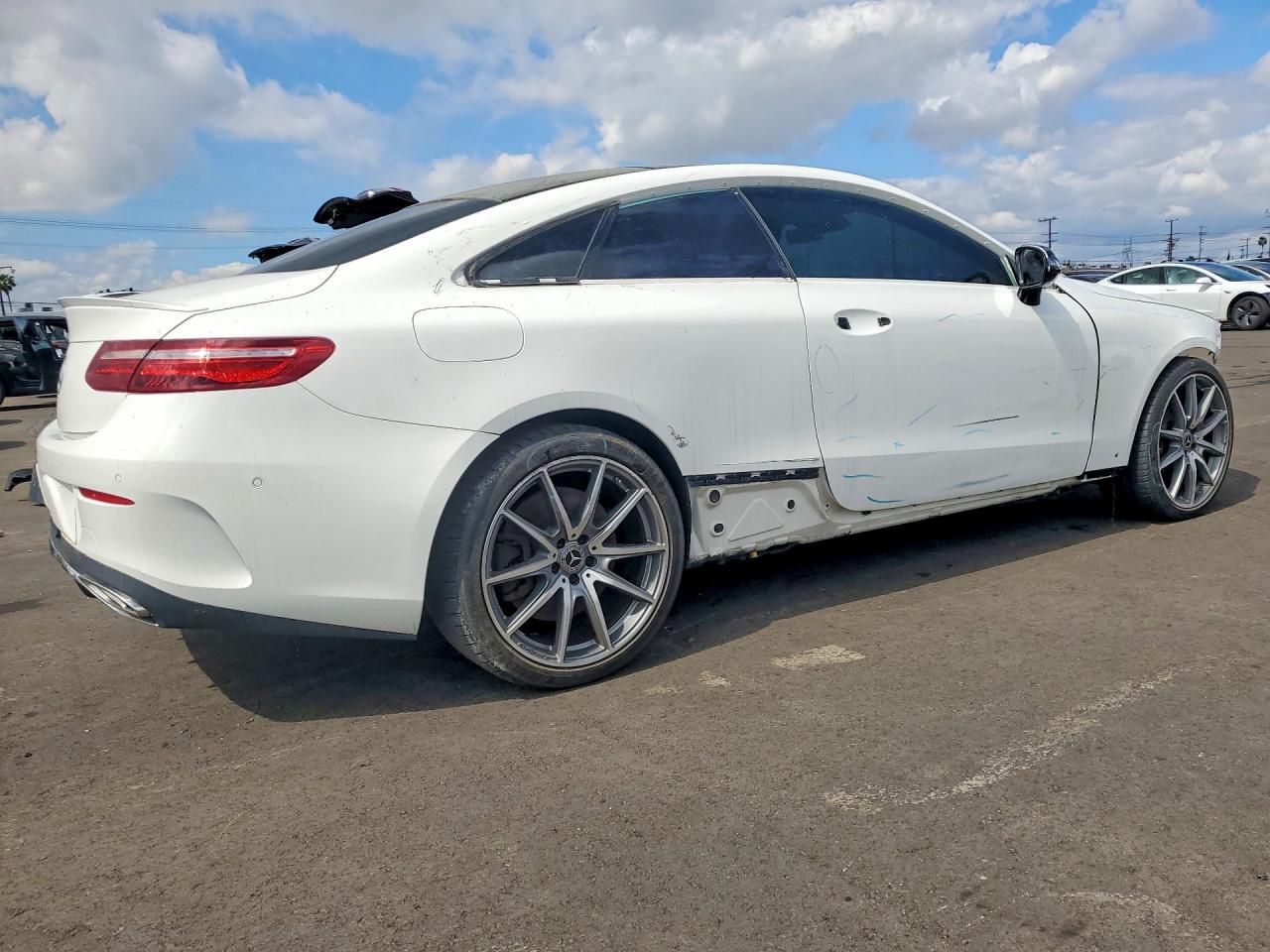 2018 Mercedes Benz E-Class - zdjęcie 3