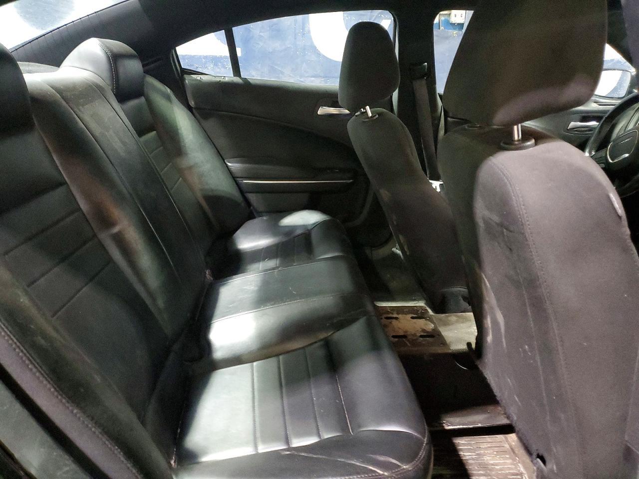 2017 Dodge Charger Police - zdjęcie 10