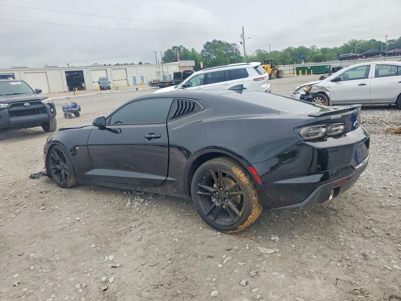 2021 Chevrolet Camaro Ls - zdjęcie 2