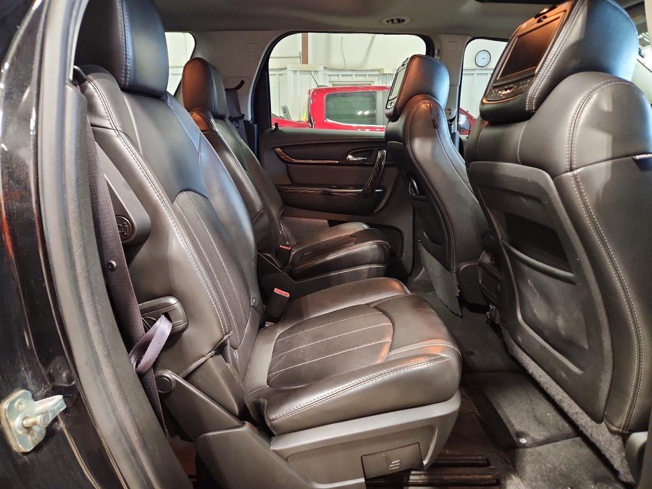 2015 GMC Acadia Denali - zdjęcie 11