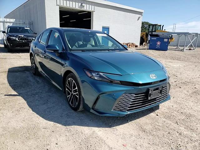 2025 Toyota Camry Xle - zdjęcie 13