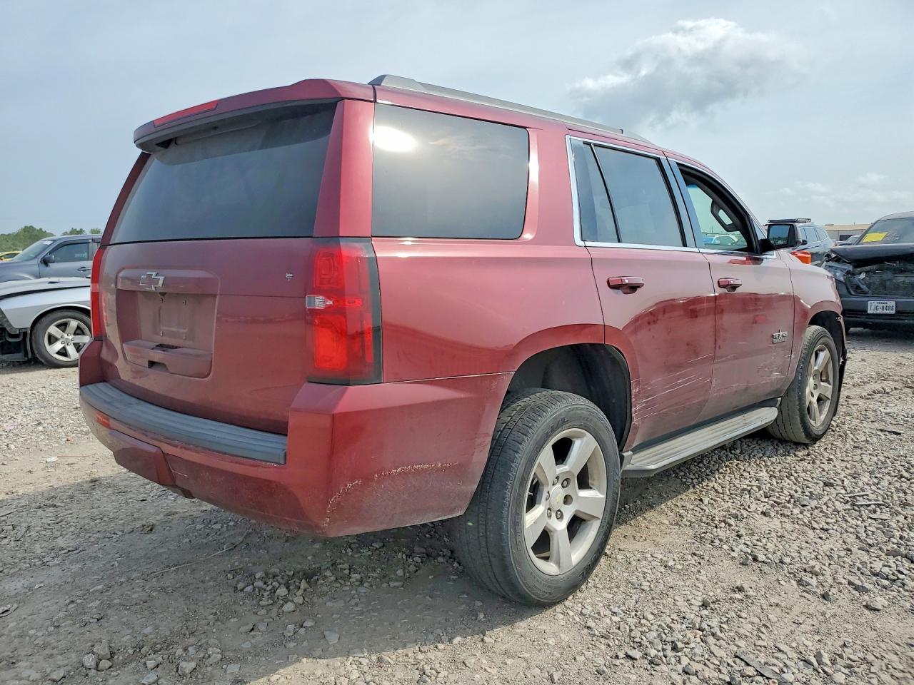 2016 Chevrolet Tahoe C1500 Lt - zdjęcie 3