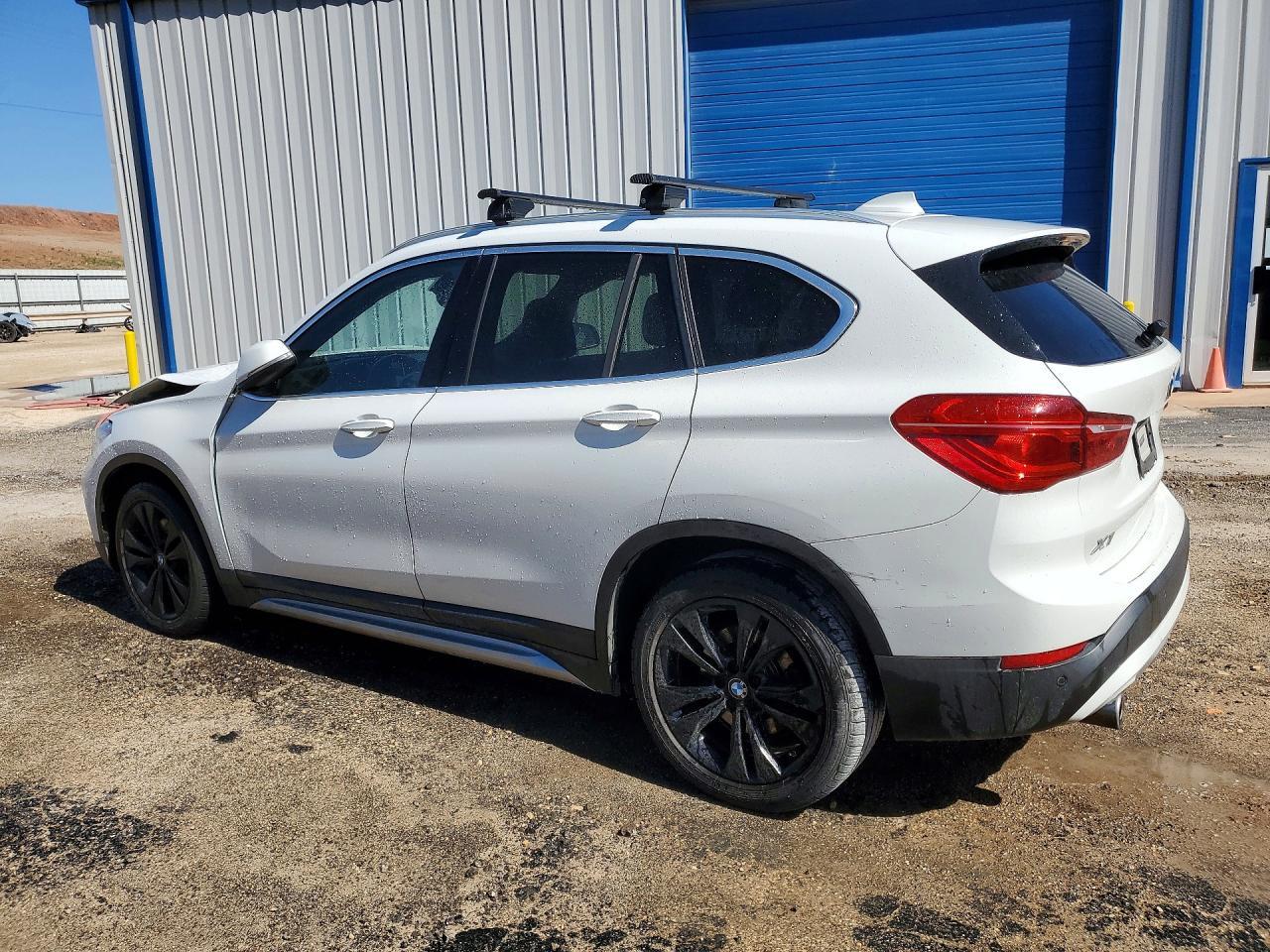 2020 BMW X1 Sdrive28I - zdjęcie 2