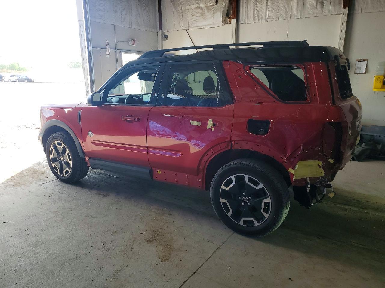 2021 Ford Bronco Sport Outer Banks - zdjęcie 2