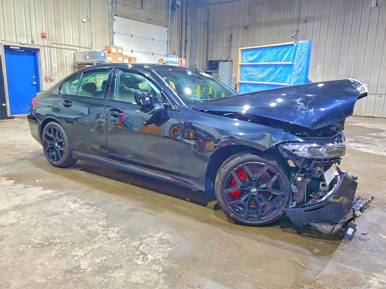 2026 BMW 330Xi - zdjęcie 4