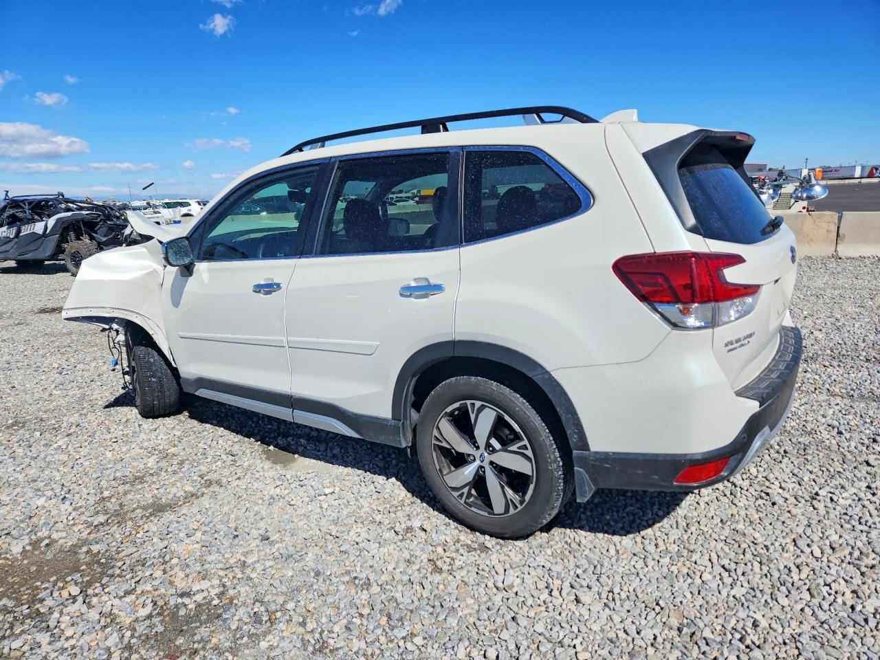 2019 Subaru Forester Touring - zdjęcie 2