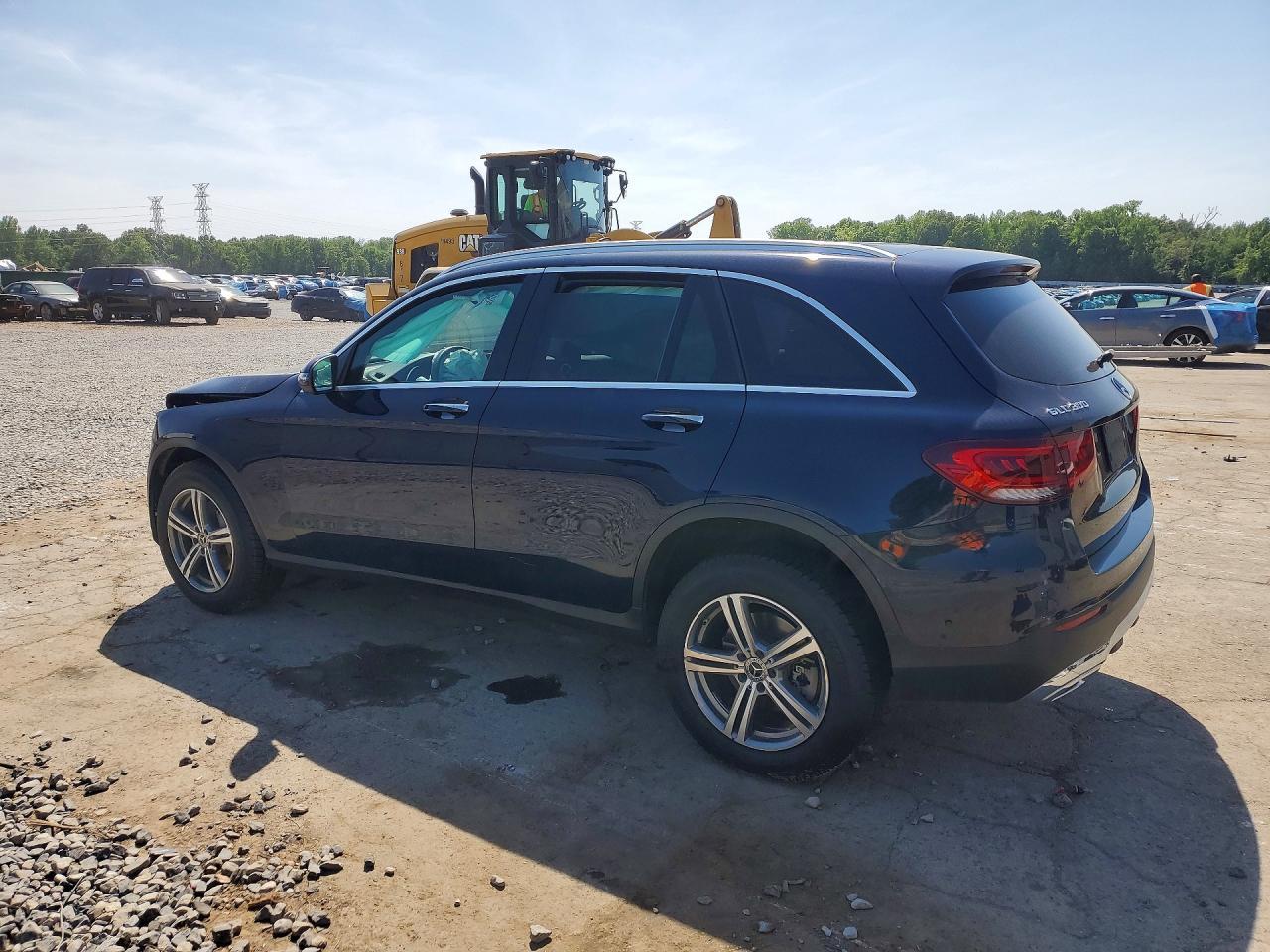 2022 Mercedes-Benz Glc 300 - zdjęcie 2