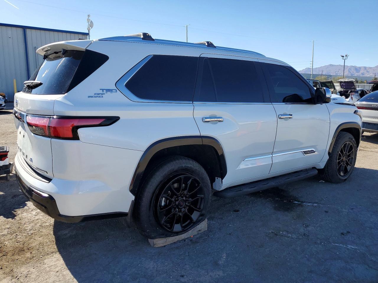 2025 Toyota Sequoia 1794 Edition - zdjęcie 3