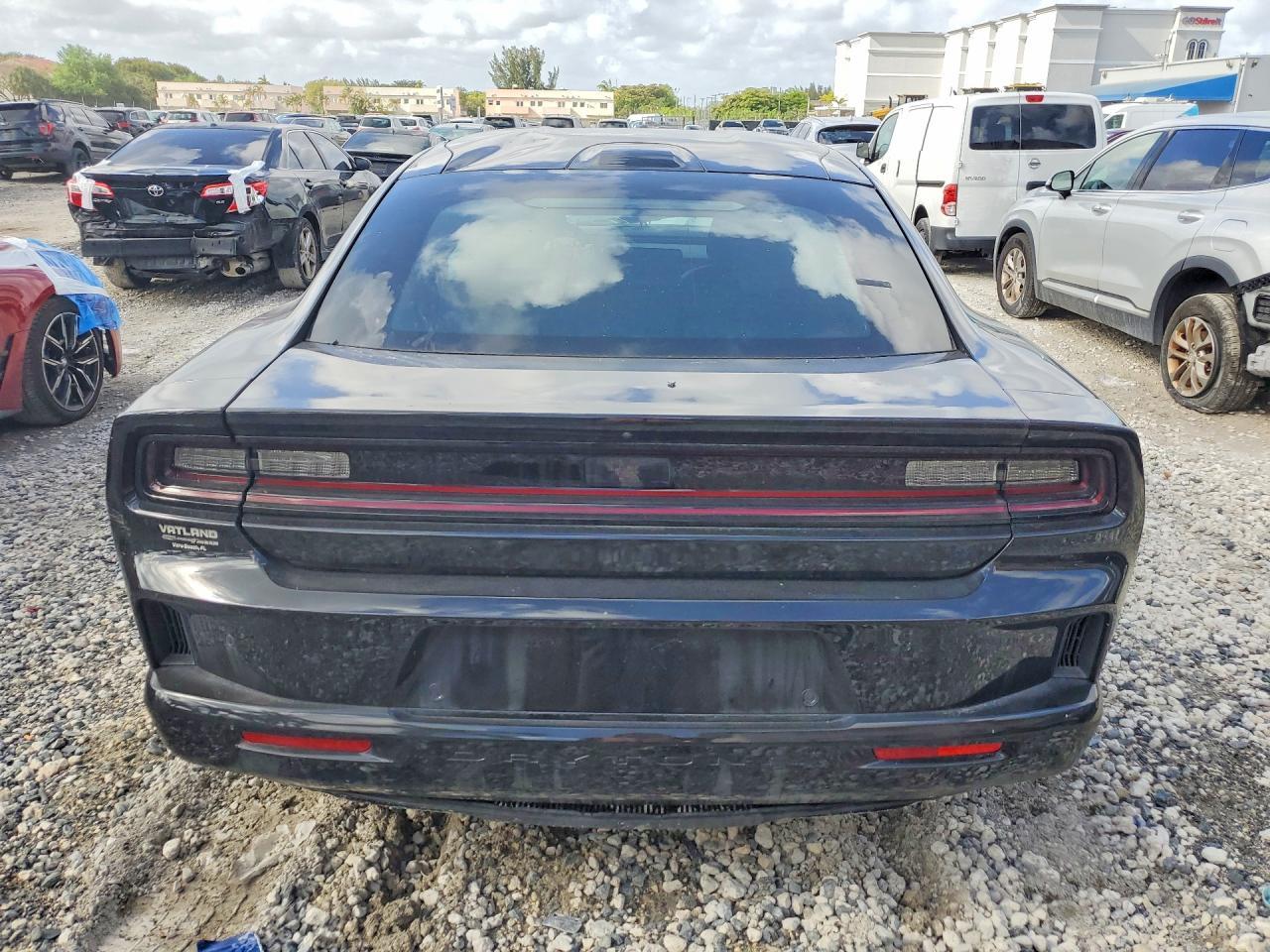 2025 Dodge Charger Daytona R - zdjęcie 6