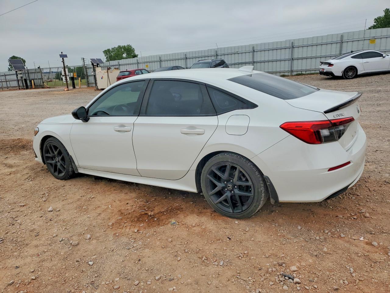 2022 Honda Civic Sport - zdjęcie 2