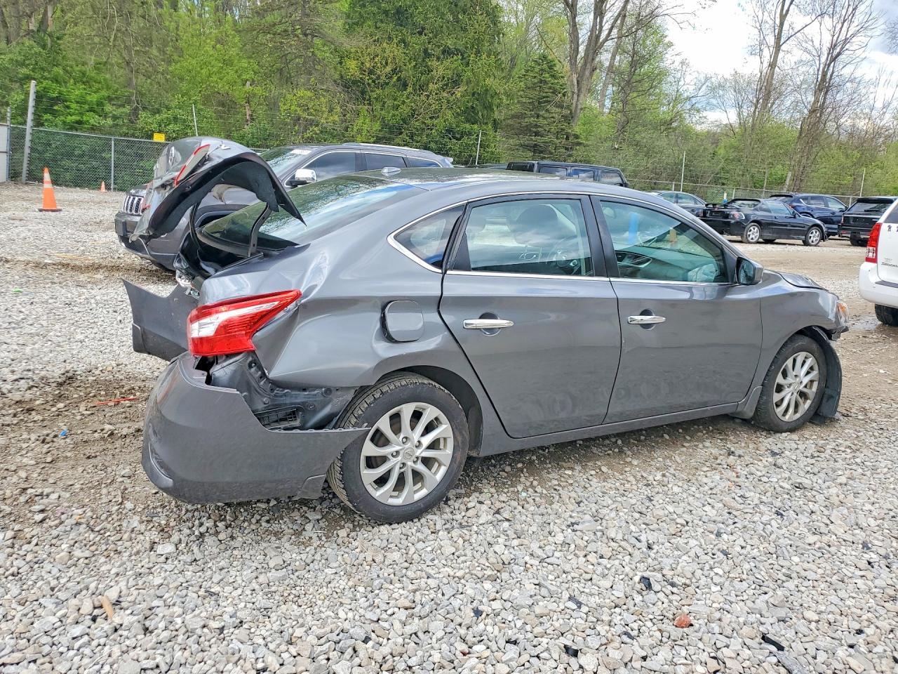 2018 Nissan Sentra Sv - zdjęcie 3