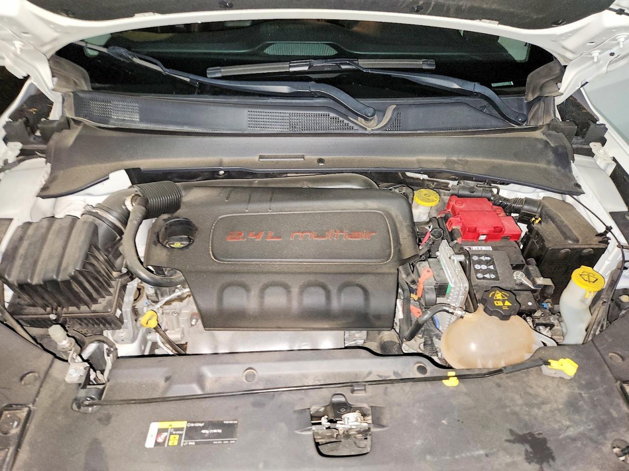 2021 Jeep Compass Latitude - zdjęcie 12