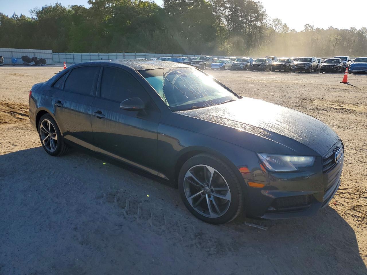 2019 Audi A4 Premium - zdjęcie 4