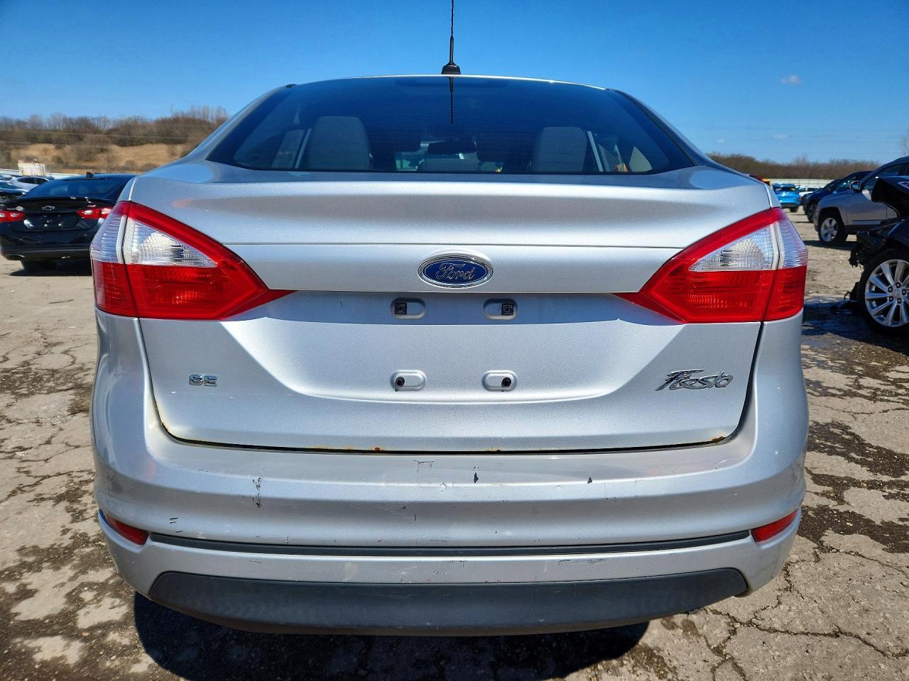 2015 Ford Fiesta Se - zdjęcie 6