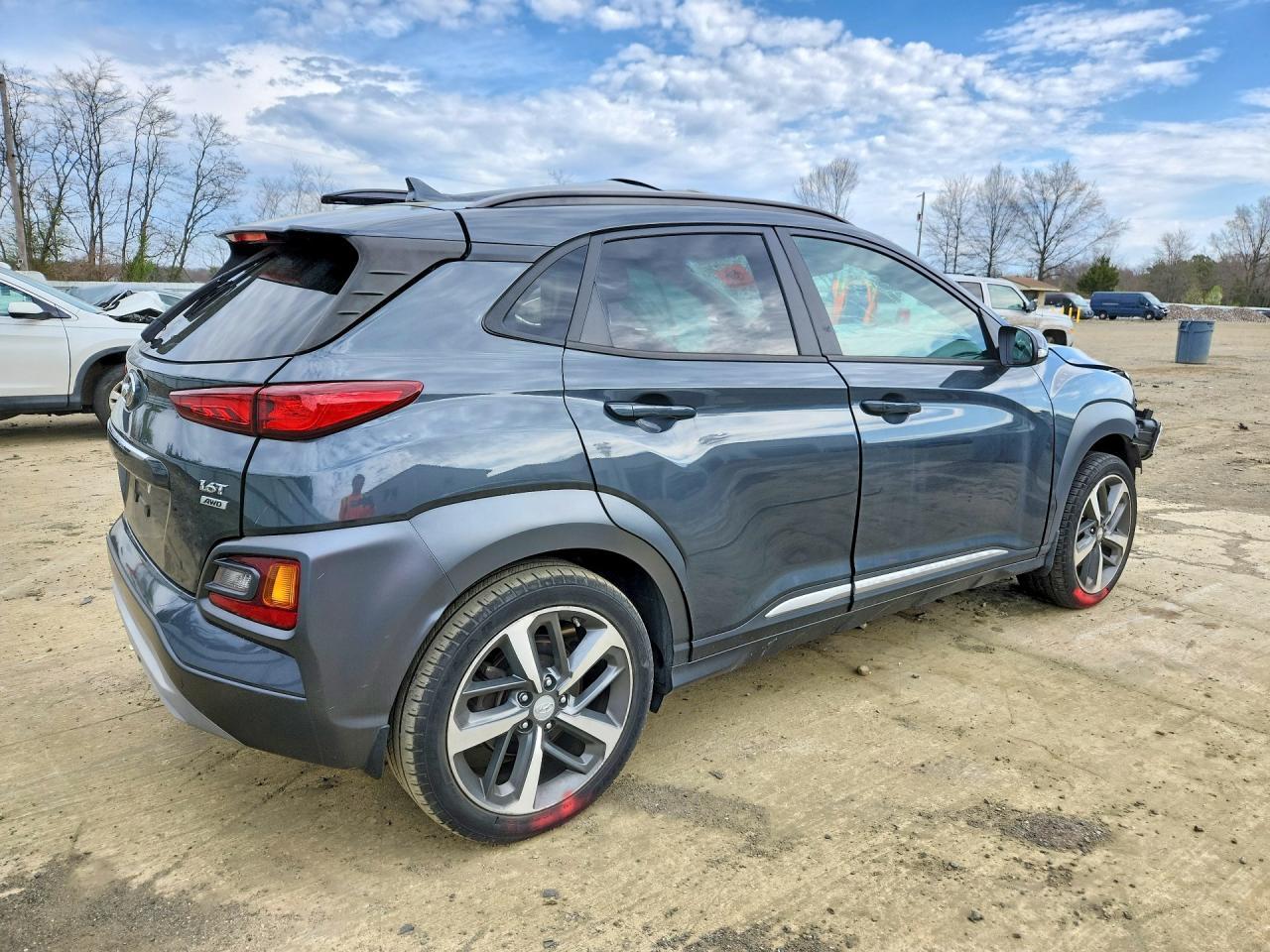 2021 Hyundai Kona Limited - zdjęcie 3