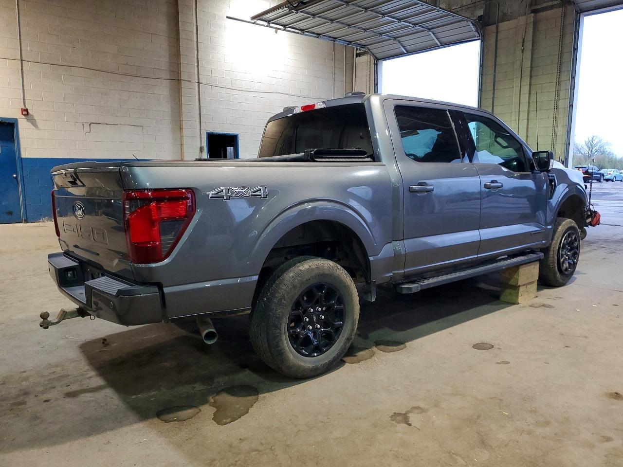 Ford F-150 - zdjęcie 3