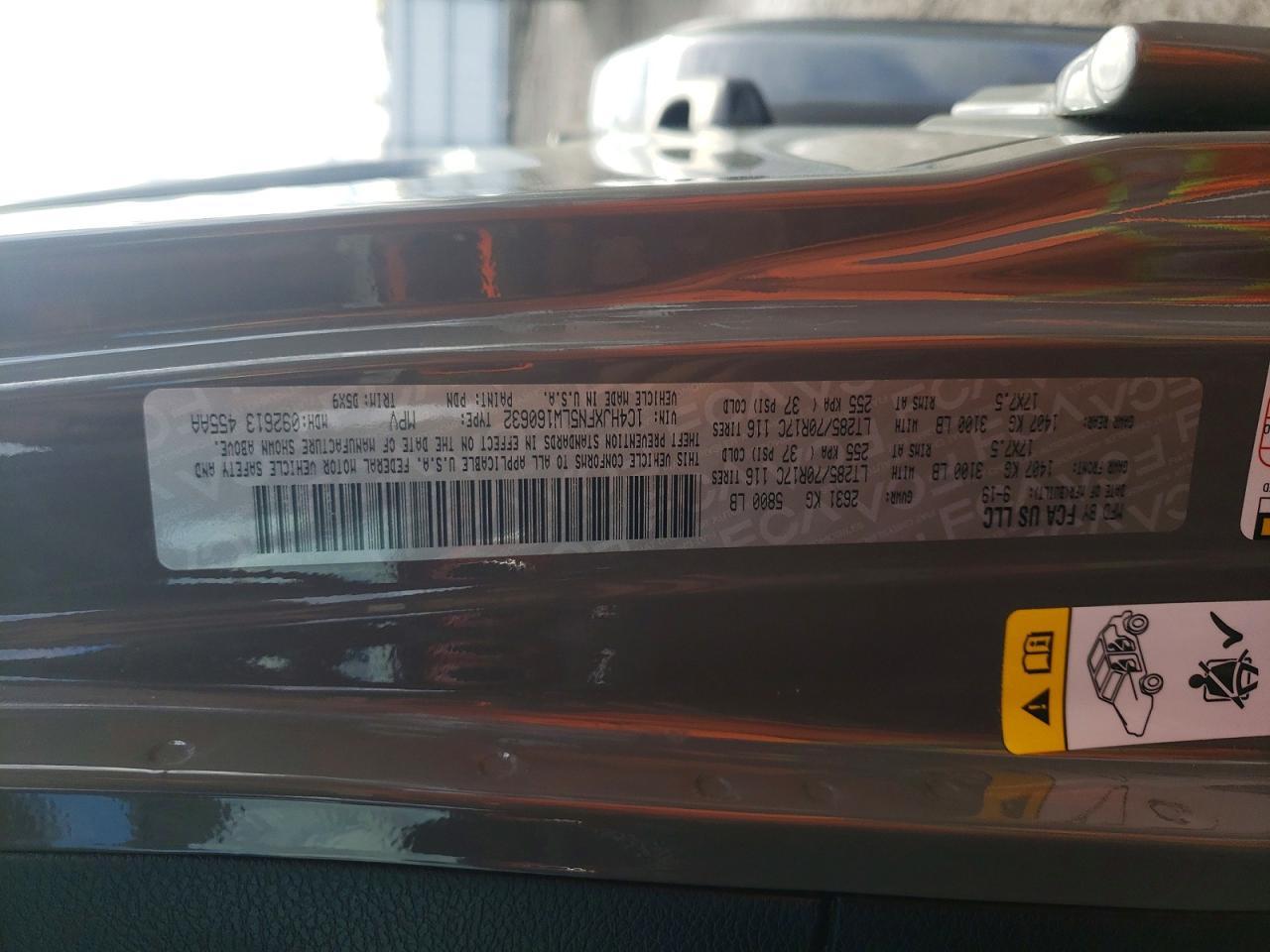 2020 Jeep Wrangler Unlimited Rubicon - zdjęcie 13