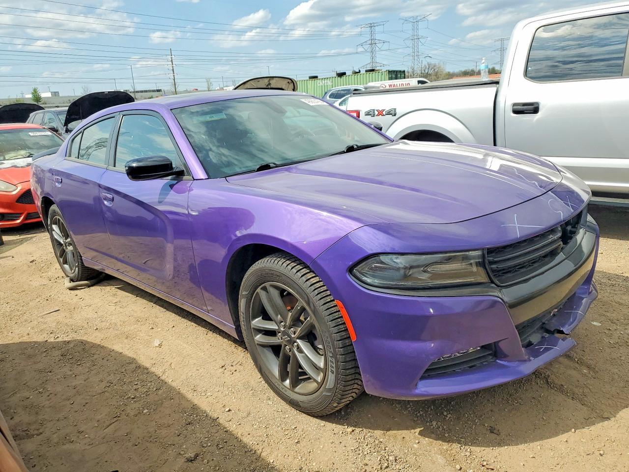 2019 Dodge Charger Sxt - zdjęcie 4